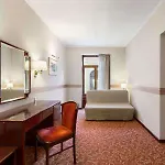 Visionapartments - Contactless Check-in 4*
