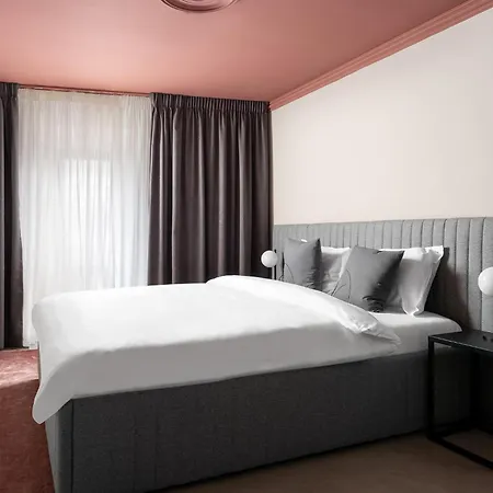 Visionapartments - Self Check-in 4*