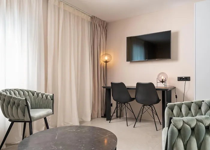 Visionapartments - Contactless Check-in 4*