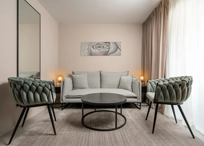 Visionapartments - Contactless Check-in 4*