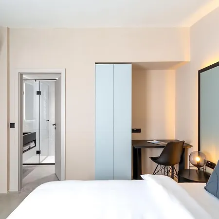 Visionapartments - Self Check-in Lägenhetshotell 4*