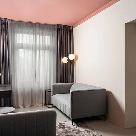 Visionapartments - Contactless Check-in 4*