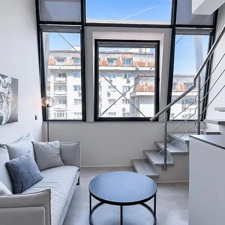 Visionapartments - Self Check-in Апарт-отель 4*
