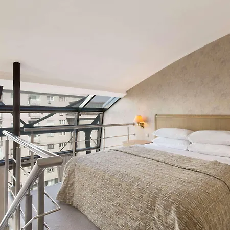 Ramada By Wyndham Majestic Hotel apartamentowy