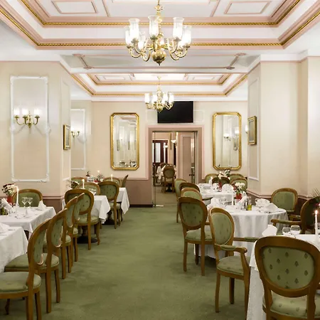 Hotel apartamentowy Ramada By Wyndham Majestic