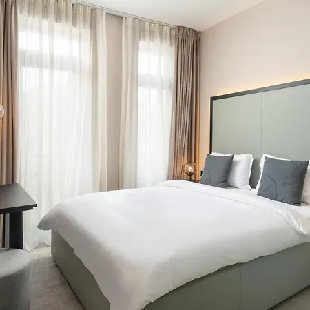 Ramada By Wyndham Majestic