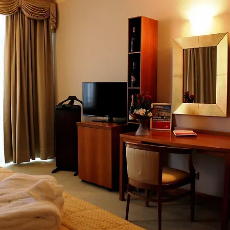 Ramada By Wyndham Majestic Hotel apartamentowy 4*