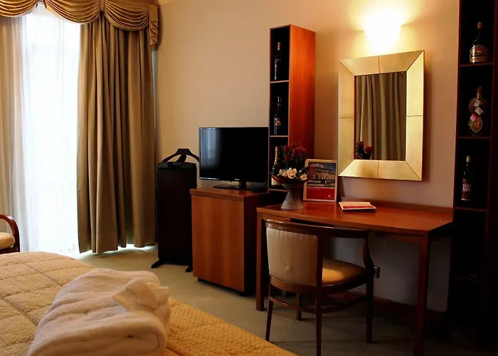 Visionapartments - Contactless Check-in Hotel apartamentowy 4*